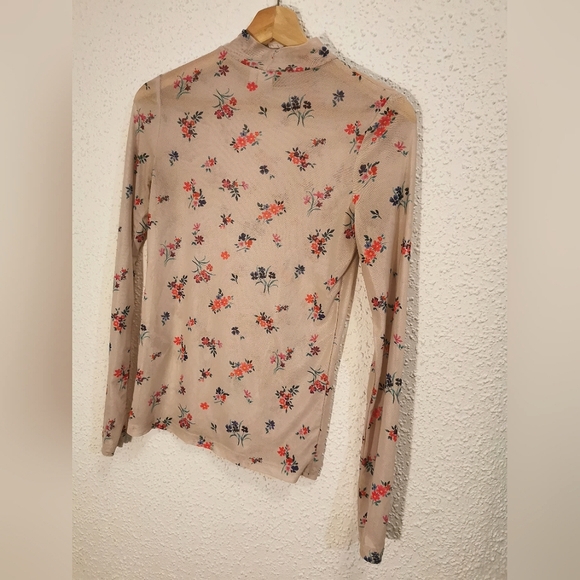 4/20$🌸🌼 Simons Long sleeves shirt 🌸🌼 - Picture 2 of 5